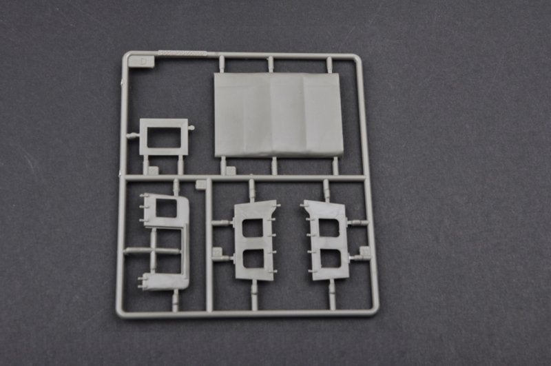Trumpeter 05518 JGSDF type 73 Light Truck (Police) 1/35 – Bild 6