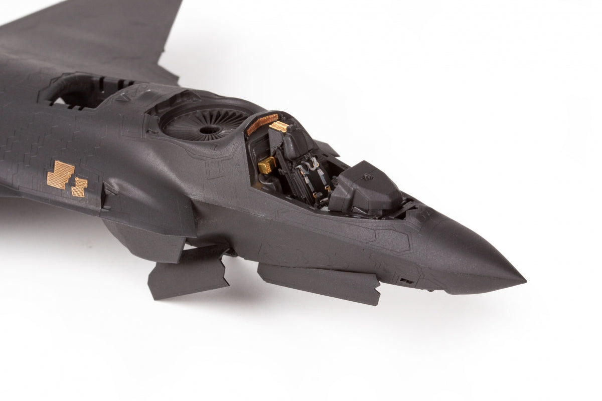 Eduard 73832 F-35B TAMIYA 1/72 – Bild 5