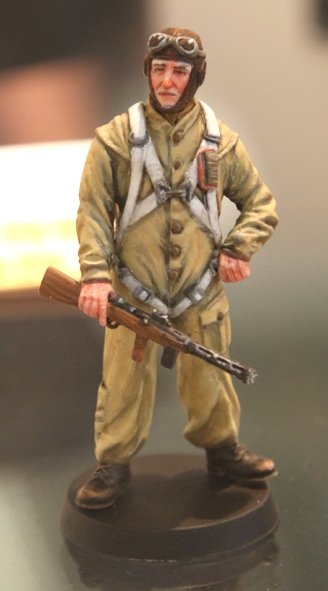 ToRo Model 35F104 Wrzesień 1939 - Polski Spadochroniarz z PM Mors / September 1939 - Polish Paratrooper with Mors machine gun 1/35 – Bild 3