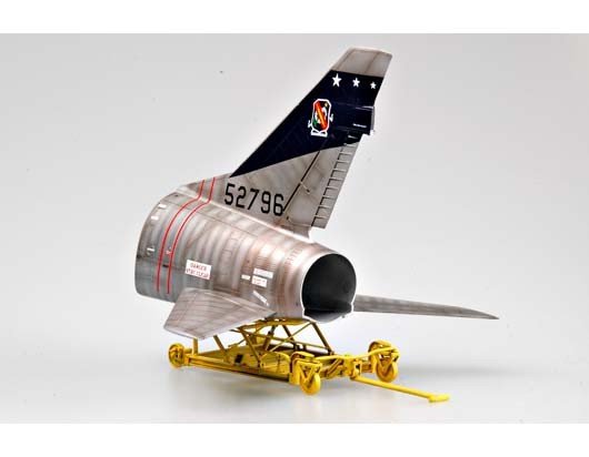 Trumpeter 02232 North American F-100D Fighter 1/32 – Bild 5