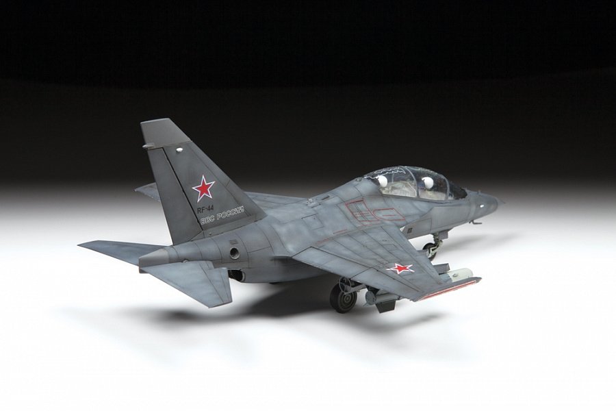 Zvezda 4818 YAK-130 &amp;quot;MITTEN&amp;quot; 1/48 – immagine 4
