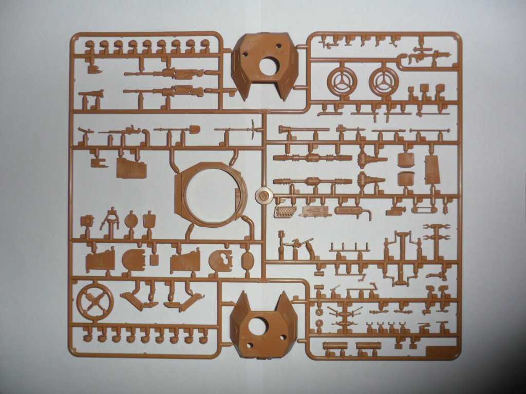 ICM 35376 Panzerspahwagen P 204 (f) Railway, WWII German Armoured Vehicle 1/35 – Bild 8