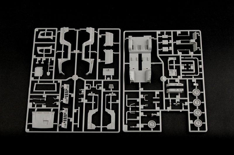Trumpeter 05520 JSDF type 73 Light Truck 1/35 – immagine 6