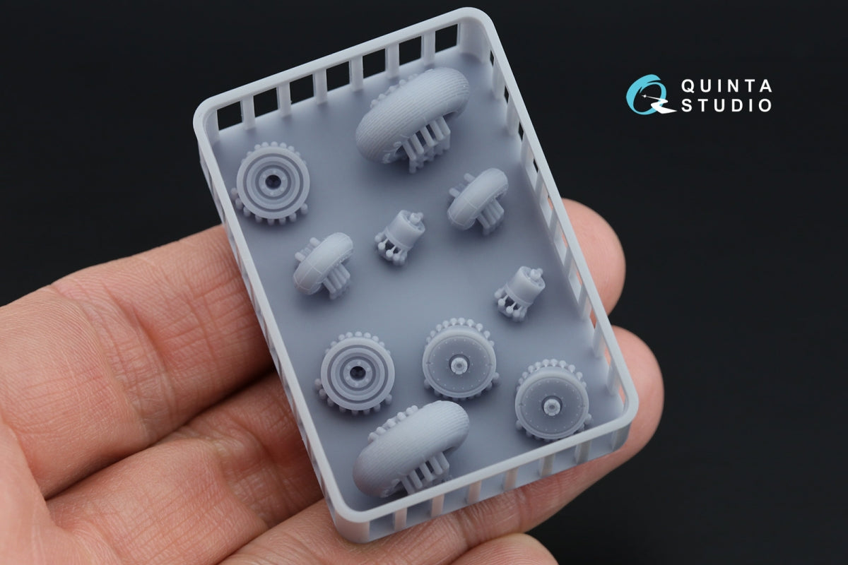 Quinta Studio QT48024 Ka-52 Wheels with separate hubs and weighted tires (Zvezda) 1/48 – Bild 3