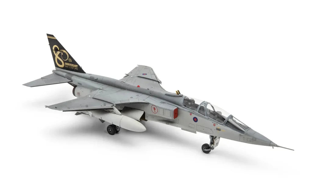 Airfix 11011 SEPECAT Jaguar T.2 &amp;amp; T.4 - 1/48 – zdjęcie 5