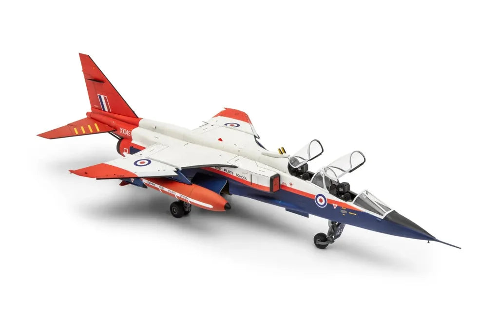Airfix 11011 SEPECAT Jaguar T.2 &amp;amp; T.4 - 1/48 – zdjęcie 6