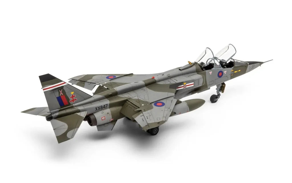 Airfix 11011 SEPECAT Jaguar T.2 &amp;amp; T.4 - 1/48 – zdjęcie 7