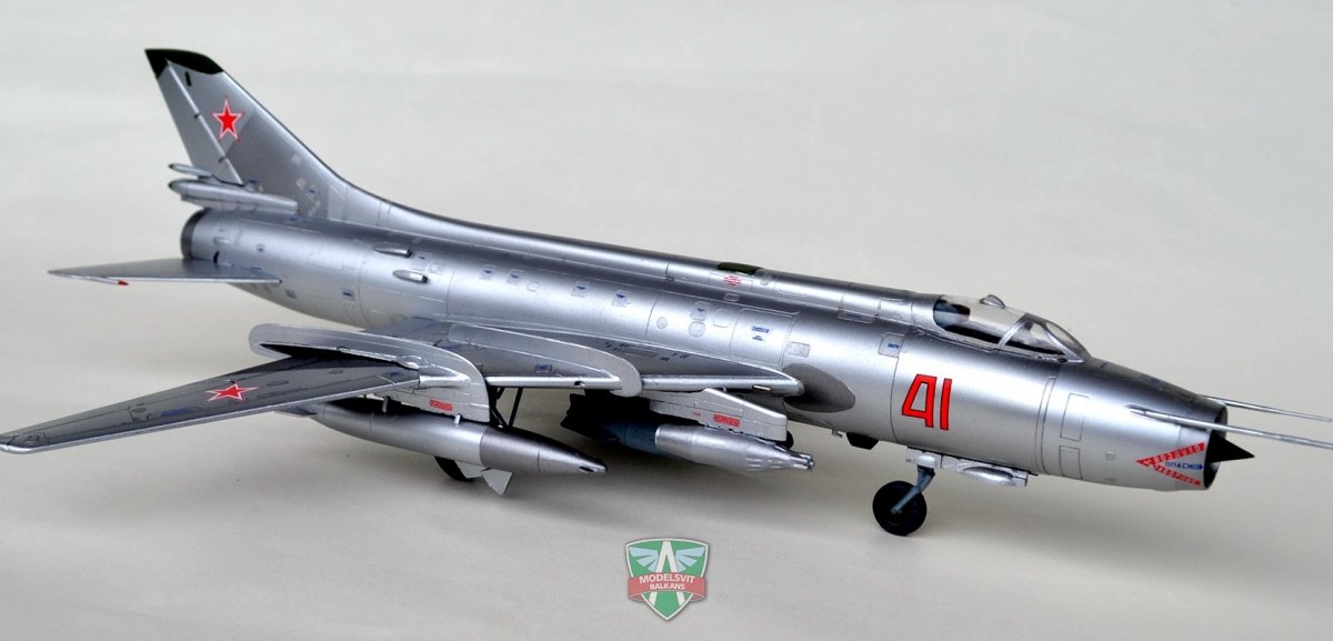 Modelsvit 72011 Sukhoi Su-17M Multirole fighter 1/72 – imagen 2