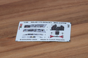 Eduard 3DL48172 MiG-21PFM gray SPACE EDUARD 1/48 – image 2
