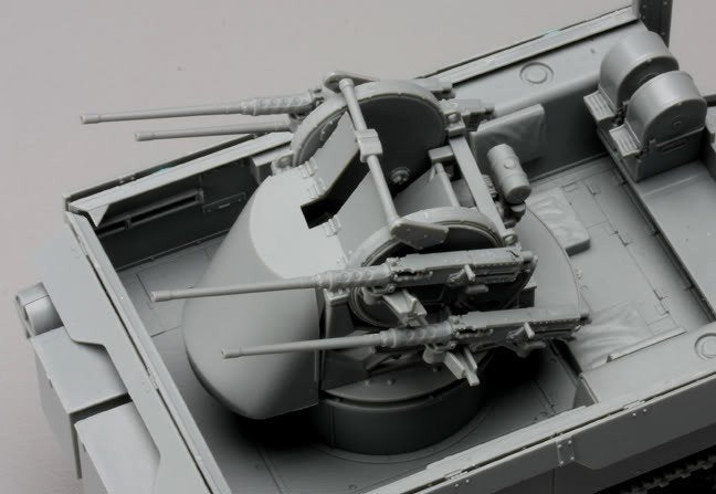 Dragon 6381 M16 Multiple Gun Motor Carriage Smart Kit 1/35 – immagine 4