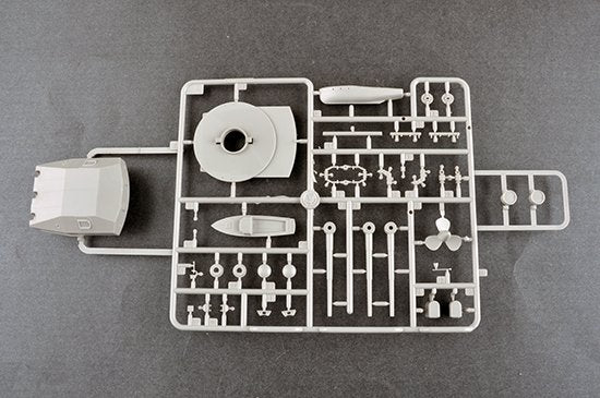 Trumpeter 03714 German Battleship Gneisenau 1/200 – image 11