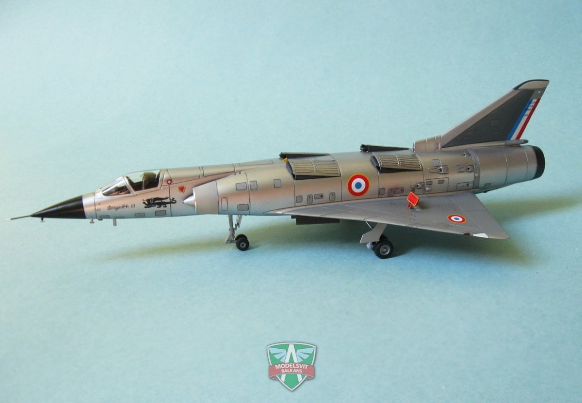 Modelsvit 72023 Mirage III V-01 French VTOL 1/72 – imagen 8