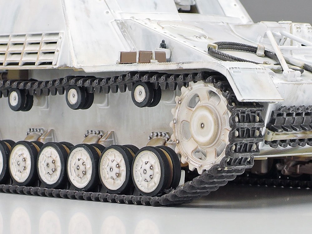 Tamiya 32600 German Self-Propelled Heavy Anti-Tank Gun Nashorn 1/48 – Bild 4