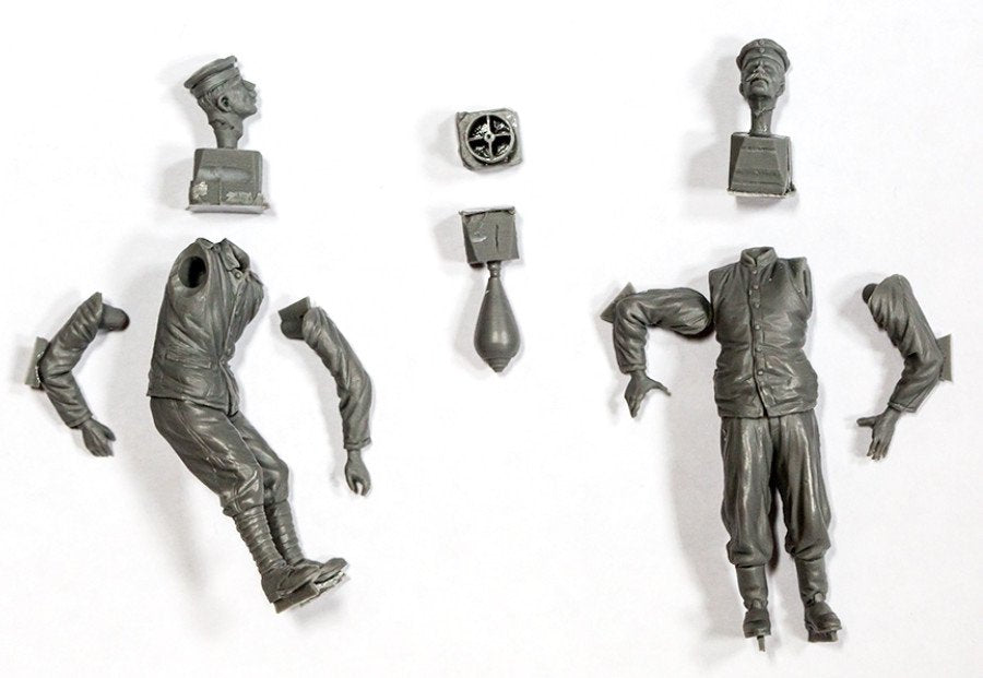 Copper State Models F32-005 German aerodrome personnel bomb loading 1/32 – immagine 5