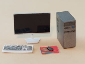 Point of no Return 3524057 PC z monitorem, klawiaturą, myszką i kalkomaniami / PC with monitor, keyboard, mouse and decals 1/35 – Bild 2