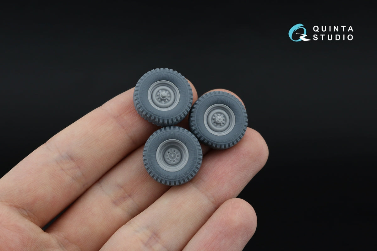 Quinta Studio QT43001 UAZ-469 Family tyre set (Zvezda) 1/43 – Bild 8