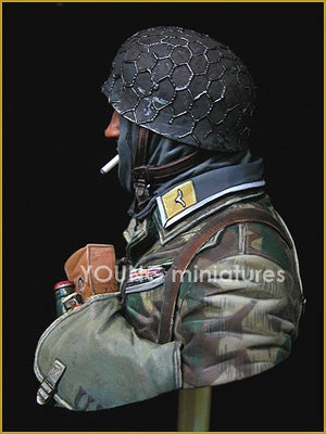 Young Miniatures YM1828 German Fallschirmjager Ardennes 1944 1/10 – image 8