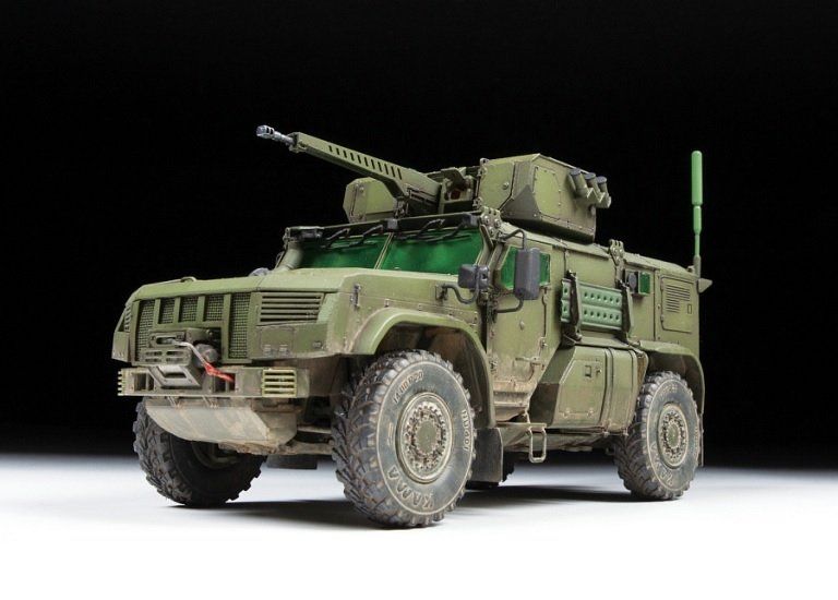 Zvezda 3648 Typhoon VDV 4x4 K-4386 1/35 – Bild 3