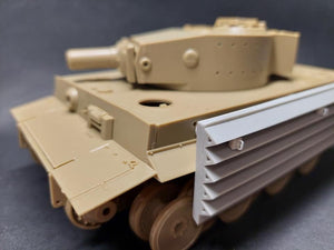 Panzer Art RE35-685 Tiger I tank wooden sapper “Bruckentafel” 1/35 – image 4