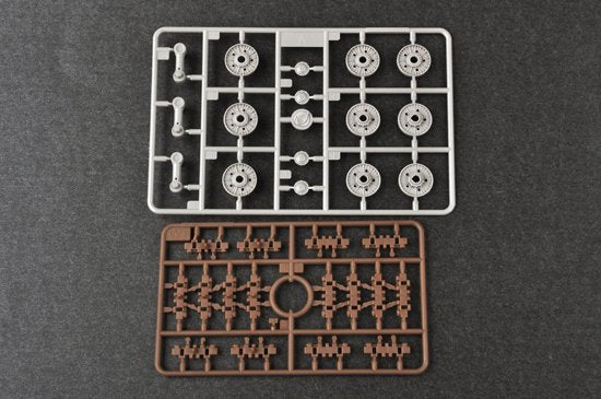 Trumpeter 05588 Soviet JS-2 Heavy Tank 1/35 – immagine 5