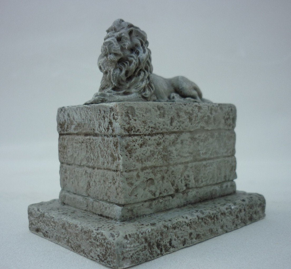RT-Diorama 35183 Lion Statue 1/35 – imagen 4