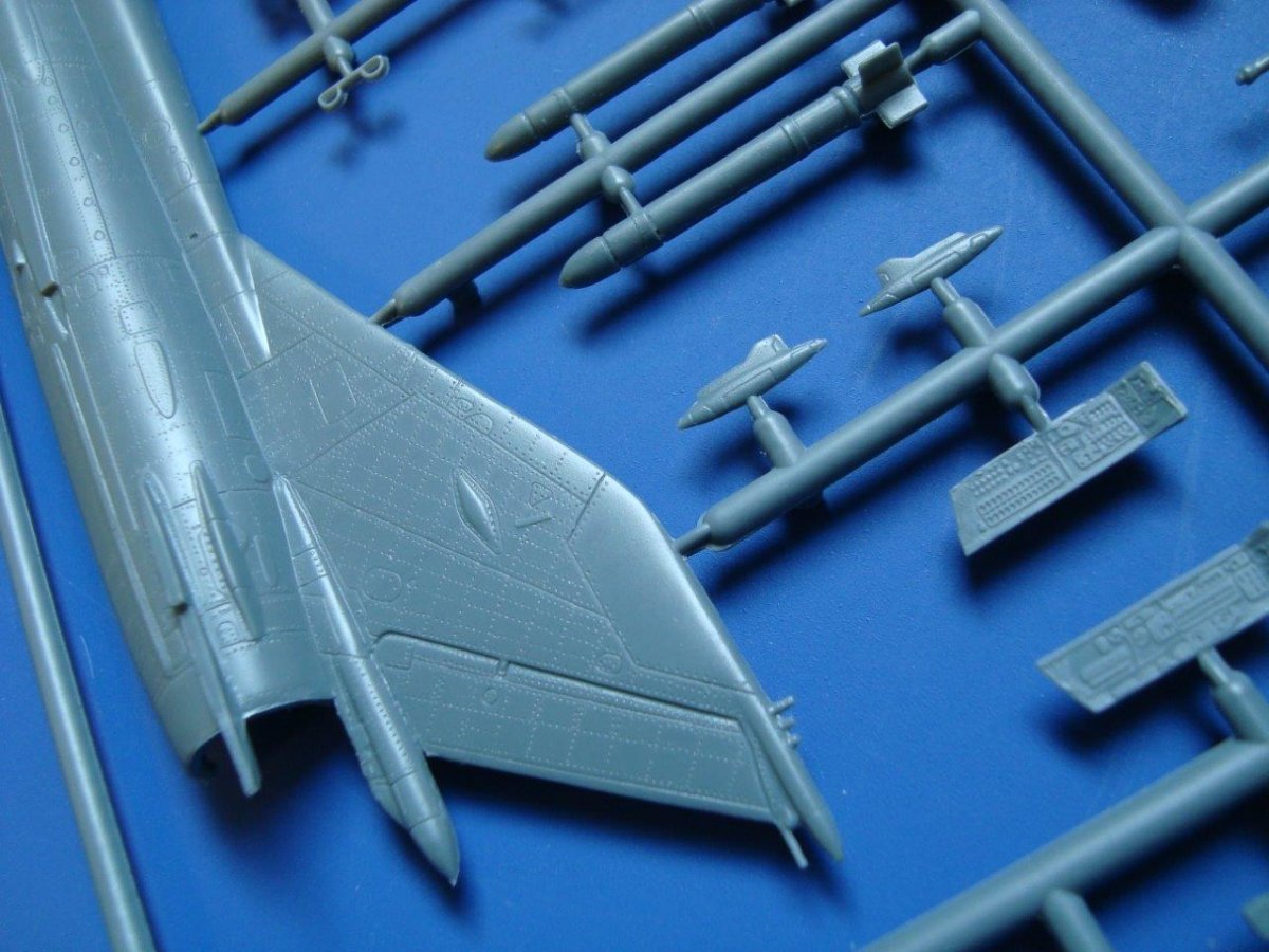 Kozavody Prostejov KPM0100 MiG-21 BIS Fishbed Part I. 1/72 – immagine 6