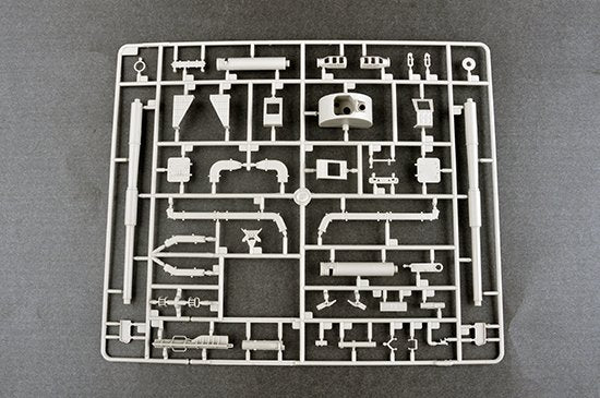 Trumpeter 09534 2S19-M2 Self-propelled Howitzer 1/35 – image 7