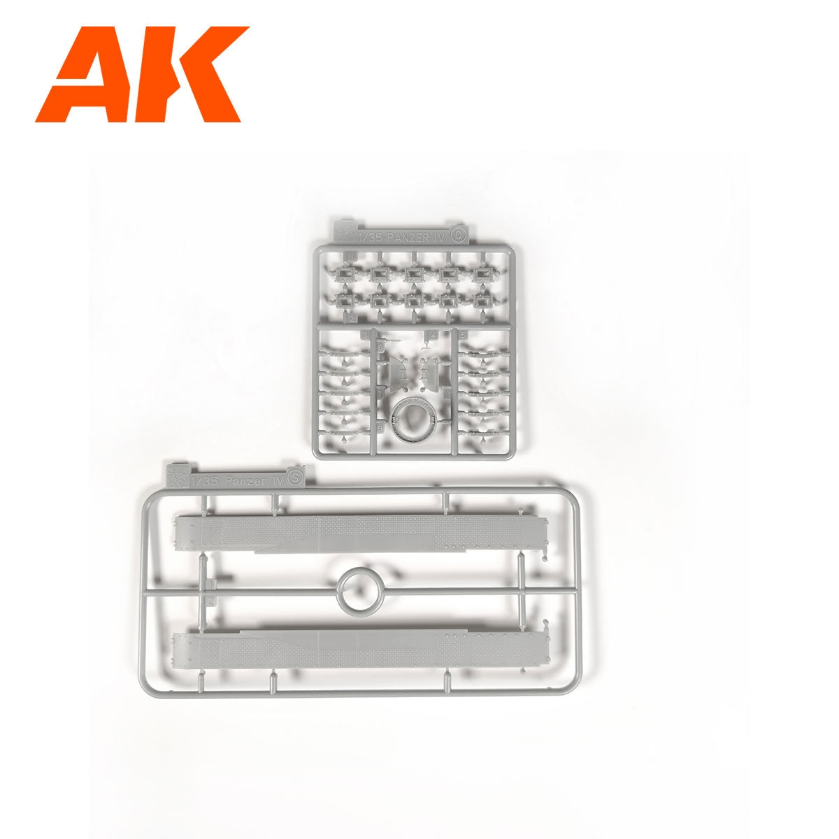 AK Interactive AK35504-B PZ.KPFW.IV AUSF.D AFRIKA KORPS + 5 FIGURINES ÉQUIPAGE DE CHARS ALLEMAND AFRIKA KORPS 1/35 – image 16