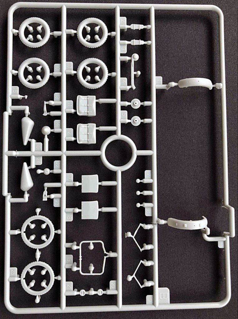 Thunder Model 35003 US Military Motorcycle Indian 741B 1/35 – Bild 9