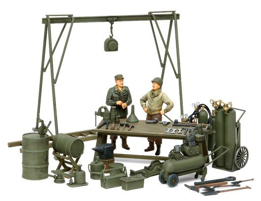 Tamiya 25106 Chantier d'entretien de campagne américain de la Seconde Guerre mondiale (1/35)