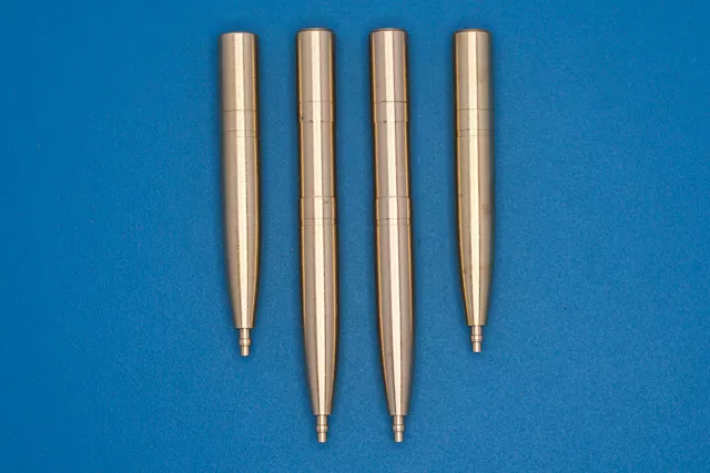 RB Model 32AB11 4 x 20mm Hispano cannons Those barrels where used in Spitfire &amp;quot;wing E&amp;quot; 1/32 – immagine 3