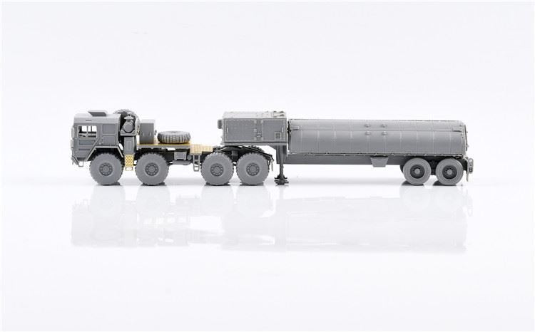 Modelcollect UA72096 NATO M1014 MAN Tractor &amp;amp; BGM-109G Ground Launched Cruise Missile (1/72) – image 6