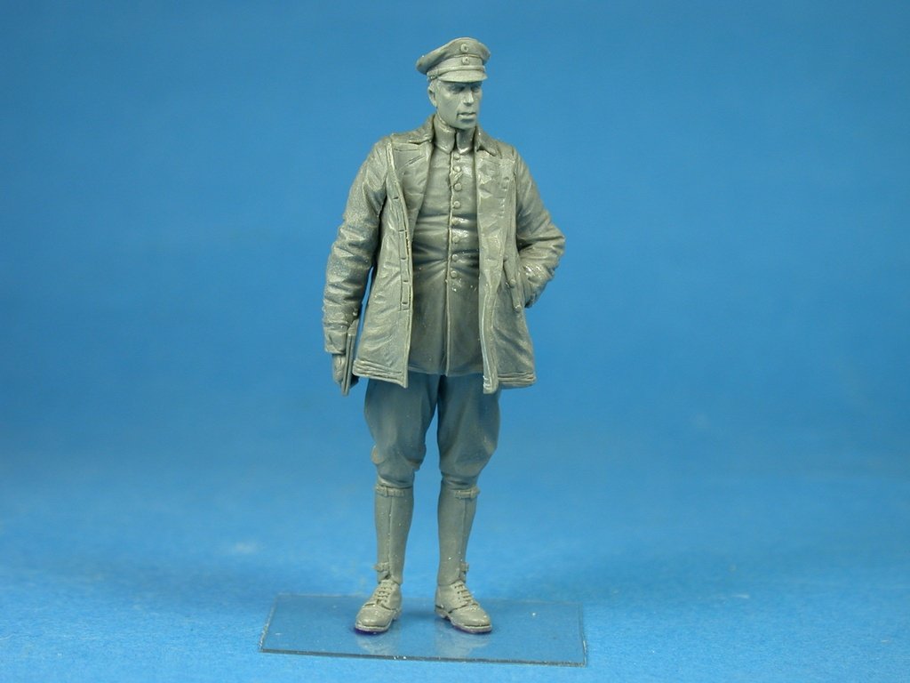 Copper State Models F32-040 Standing German Airman 1/32 – immagine 2