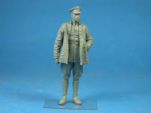 Copper State Models F32-040 Standing German Airman 1/32 – immagine 2