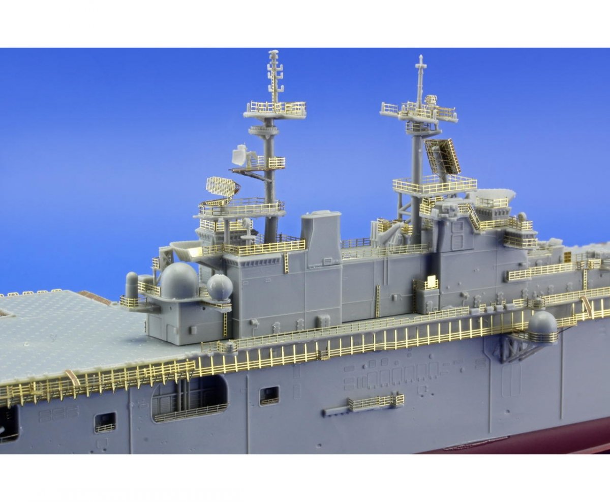 Eduard 17033 USS Wasp LHD-1 HOBBY BOSS 1/700 – zdjęcie 4