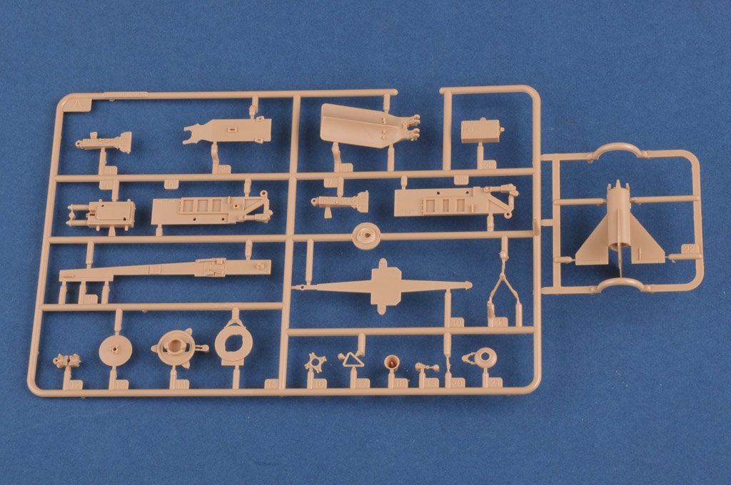 Hobby Boss 82933 Sam-2 Missile with Launcher Cabin 1/72 – imagen 5