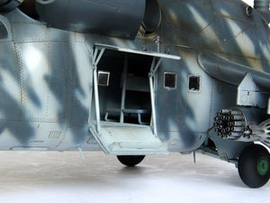 Trumpeter 05103 Mil Mi-24V Hind-E Helicopter – immagine 8