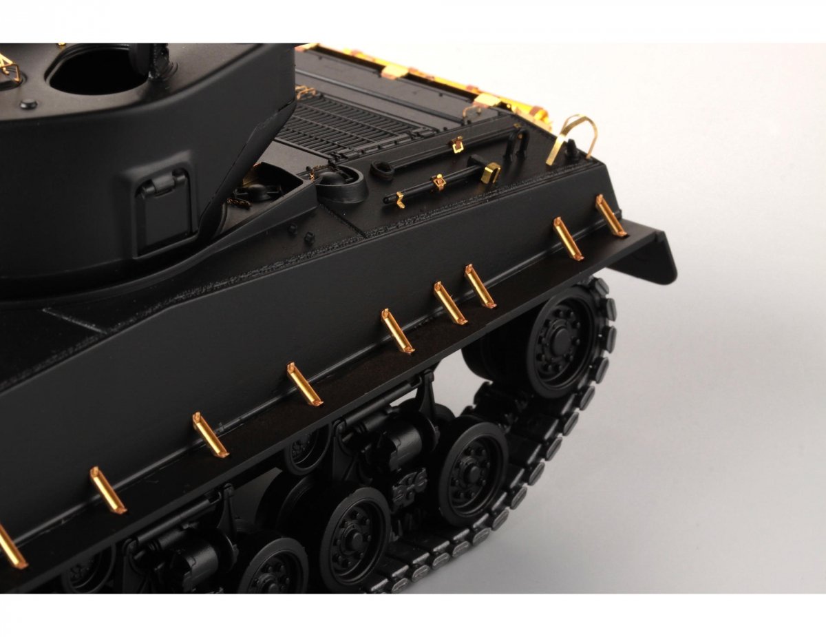 Eduard 36350 M4A3E8 ITALERI 1/35 – image 3