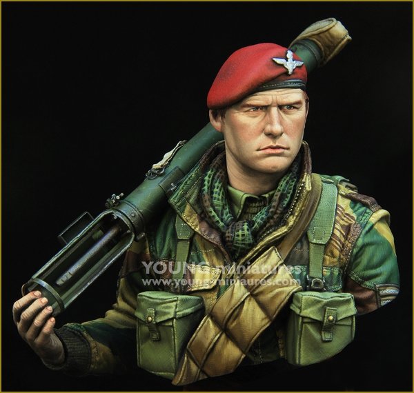 Young Miniatures YM1871 Parachutistes britanniques de la Seconde Guerre mondiale avec PIAT 1/10 – image 5