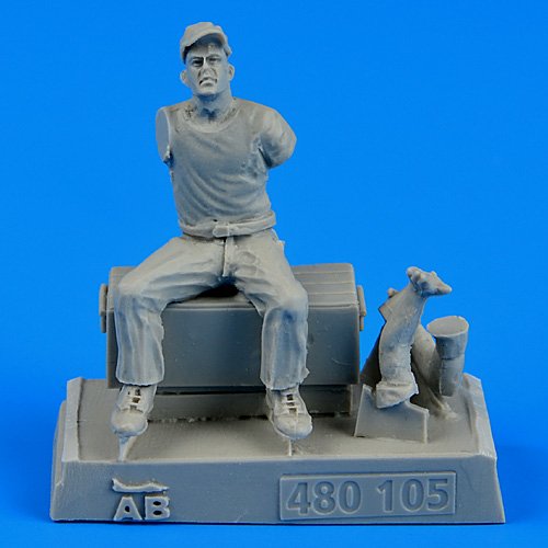 Aerobonus 480105 US Army aircraft mechanic WWII - Pacific theater 1/48