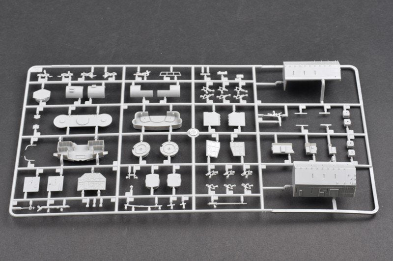 Trumpeter 03702 German Bismarck Battleship 1/200 – image 26