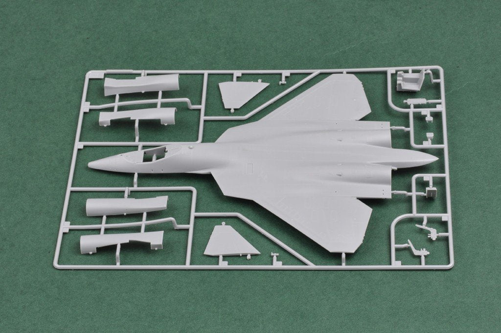 Hobby Boss 87257 T-50 PAK-FA russe (1/72) – image 6