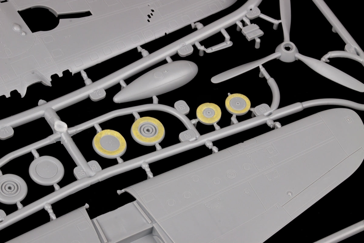 Eduard EX1068 P-39Q TFace ARMA HOBBY 1/48 – imagen 2