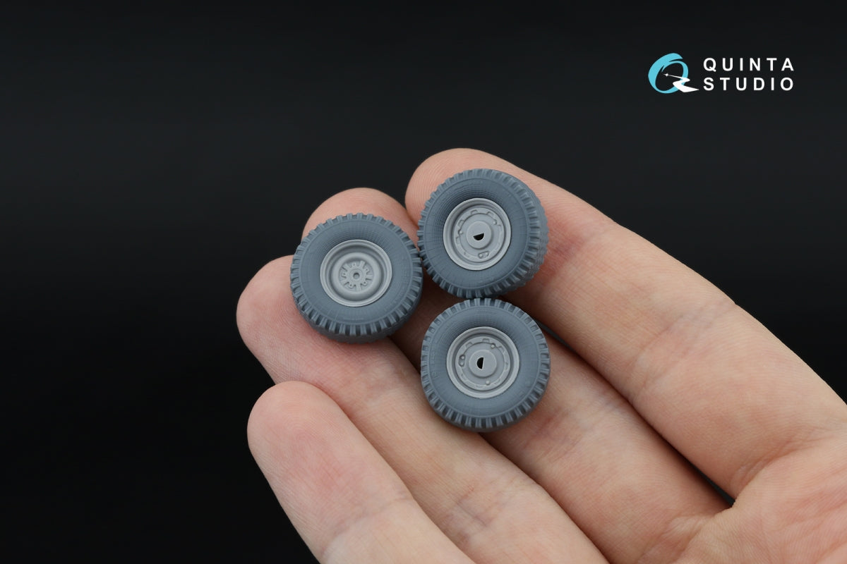 Quinta Studio QT43001 UAZ-469 Family tyre set (Zvezda) 1/43 – Bild 6