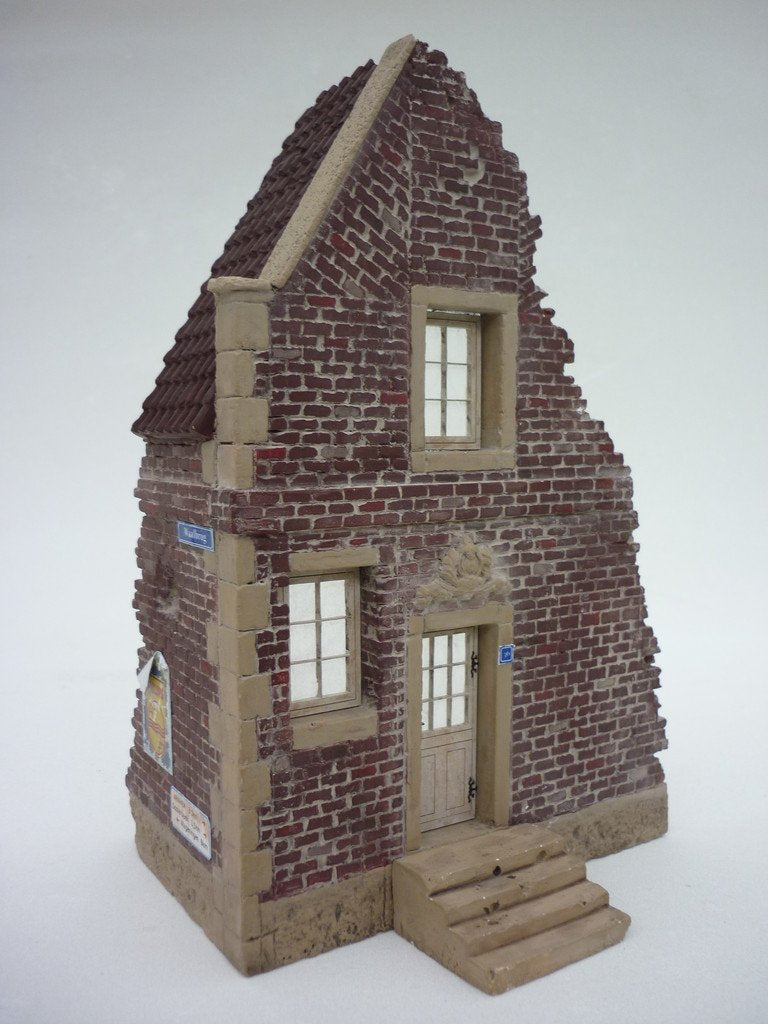 RT-Diorama 35194 House Corner 1/35 – imagen 5