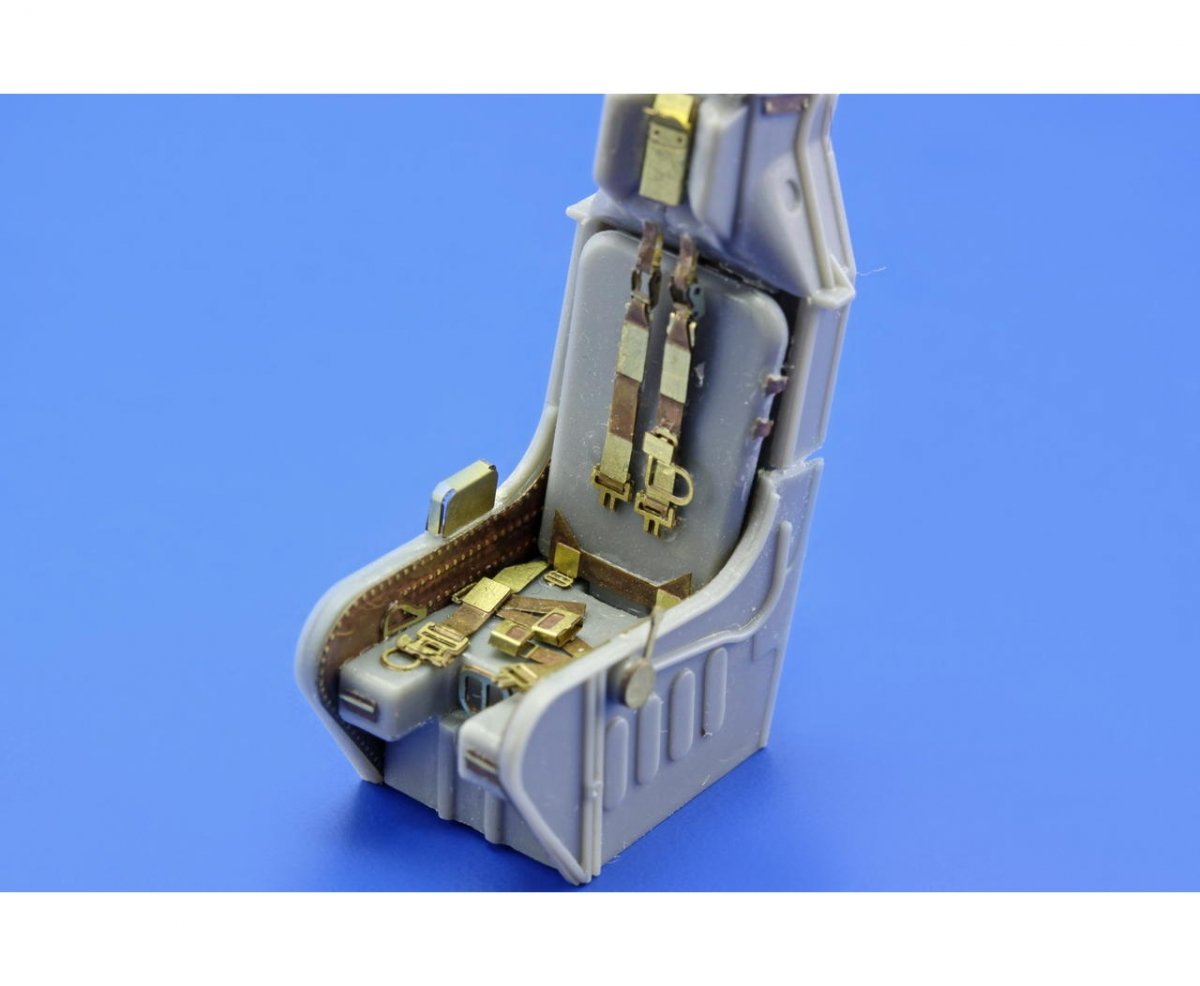 Eduard 32724 A-4E Escapac IA-1 seatbelts 1/32 Trumpeter – image 3