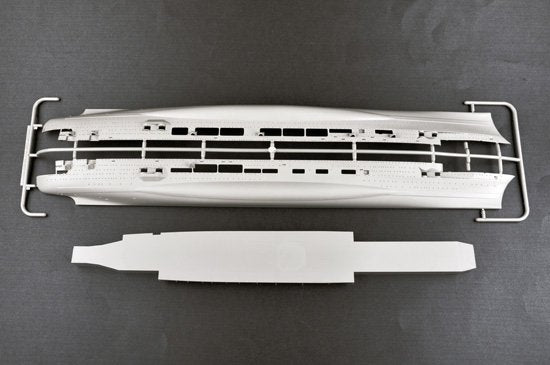 Trumpeter 05627 German Navy Aircraft Carrier DKM Graf Zeppelin 1/350 – zdjęcie 7