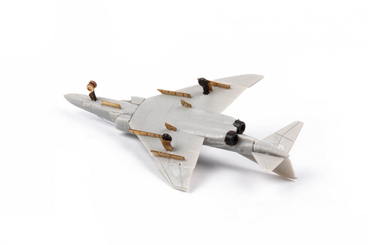 Eduard 53295 USS Nimitz CVN-68 part 1 TRUMPETER 1/350 – Bild 4