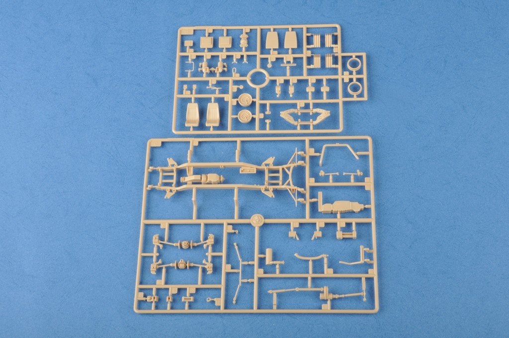 Hobby Boss 82469 Meng Shi 1.5 ton Military Light Utility Vehicle 1/35 – imagen 5