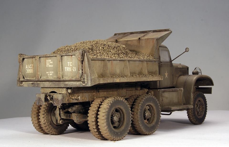 Mirror Model 35804 U.S. Diamond T 972 Dump Truck Hard Top Cab 1/35 – Bild 2